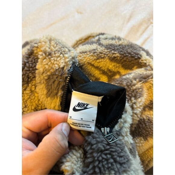 Nike Air Size Medium Sportswear Club Fleece Plus Reversible Winterized DQ4885-01 - Picture 7 of 11